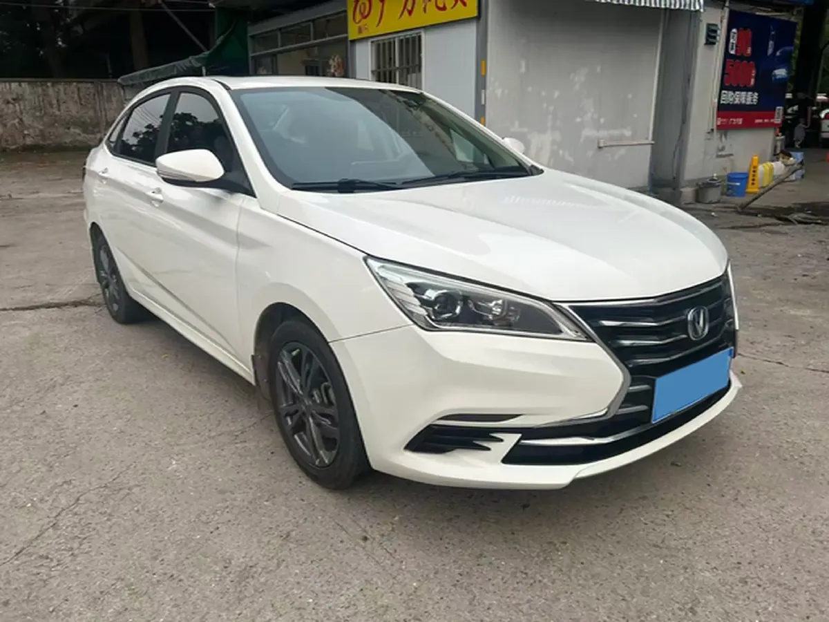 2019 ChangAn Eado DT 1.6L 125HP L4 5MT,autocango,china used car exporter,china ev exporter,chinese used car exporter,chinese used ev exporter