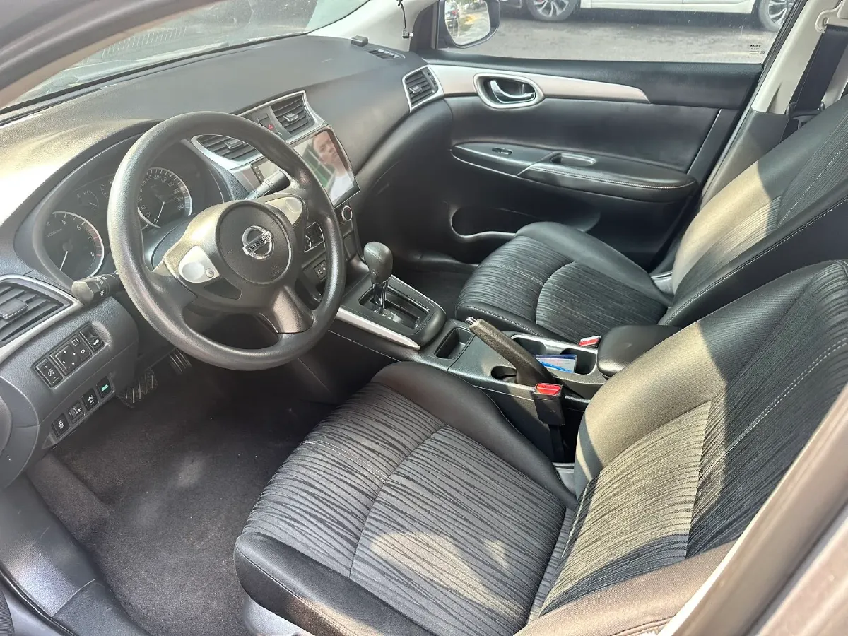 2022 Nissan Sylphy 1.6L 122HP L4 CVT,autocango,china used car exporter,china ev exporter,chinese used car exporter,chinese used ev exporter