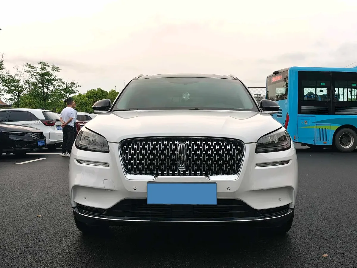 2021 Lincoln Corsair 2.0T 245HP L4 8AT,autocango,china used car exporter,china ev exporter,chinese used car exporter,chinese used ev exporter