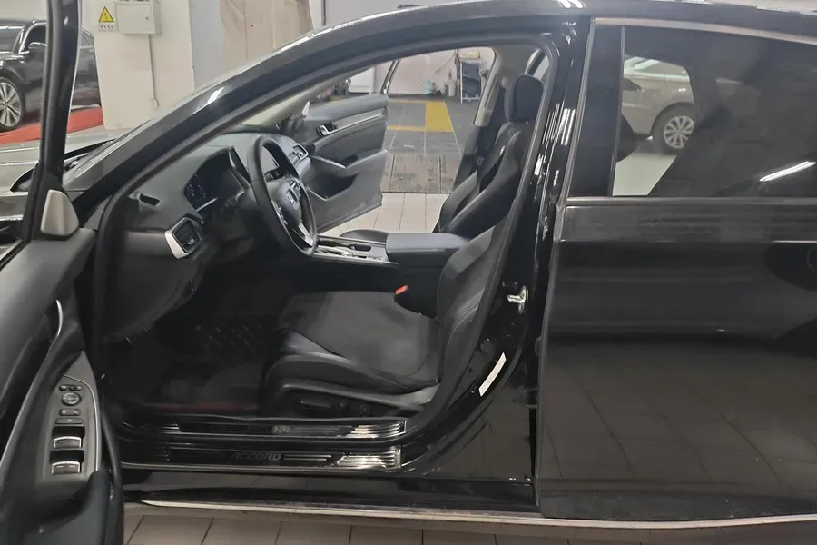 2022 Honda Accord 1.5T 194HP L4 CVT,autocango,china used car exporter,china ev exporter,chinese used car exporter,chinese used ev exporter