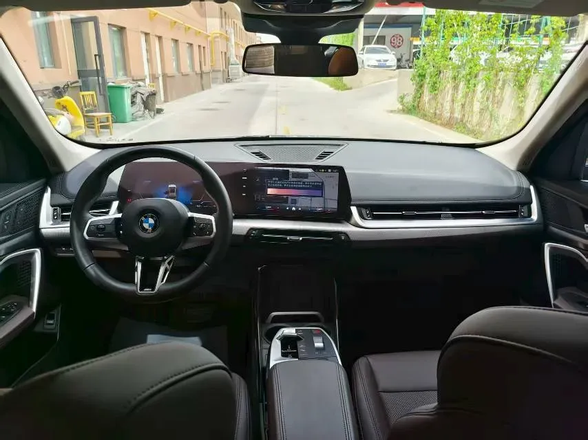 2024 BMW X1 2.0T 204HP L4 7DCT,autocango,china used car exporter,china ev exporter,chinese used car exporter,chinese used ev exporter