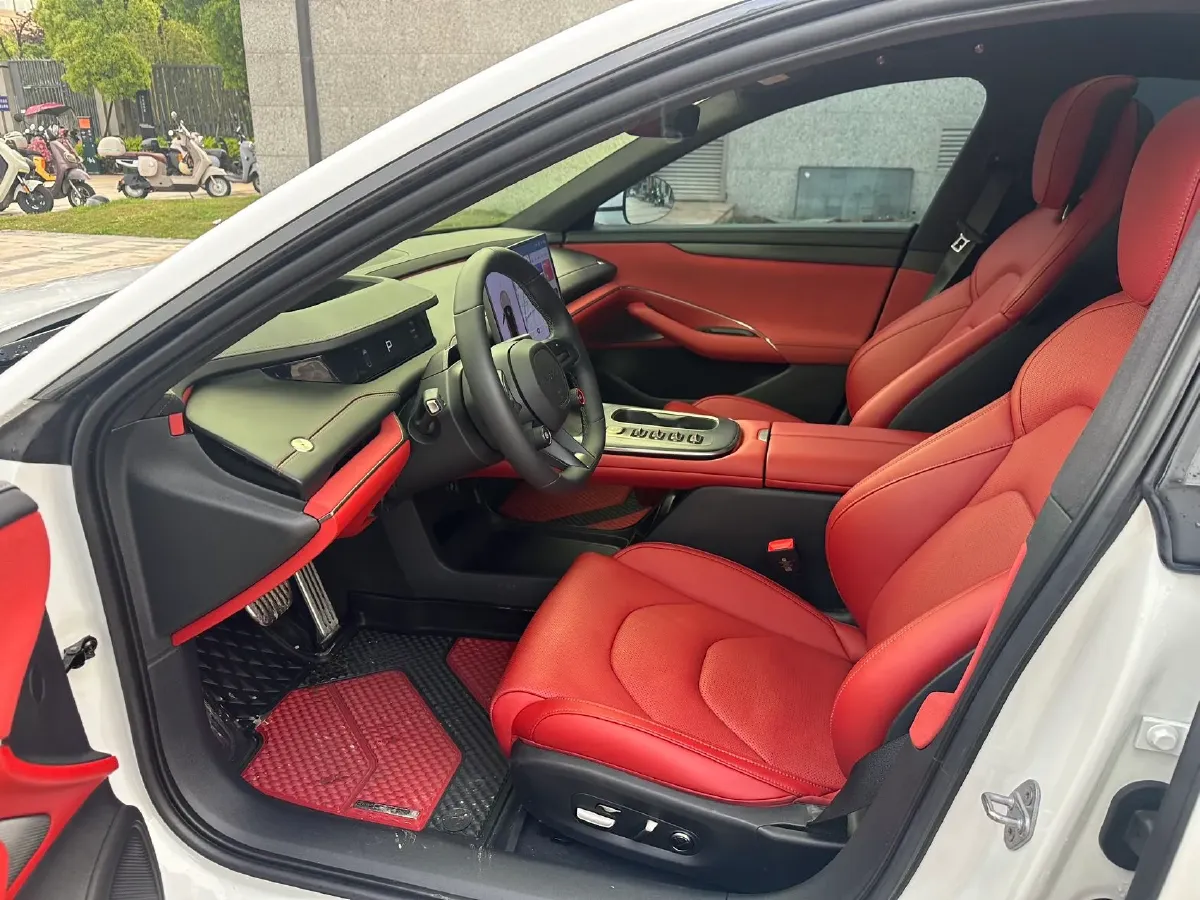 2024 MI SU7 BEV 101KWH,autocango,china used car exporter,china ev exporter,chinese used car exporter,chinese used ev exporter