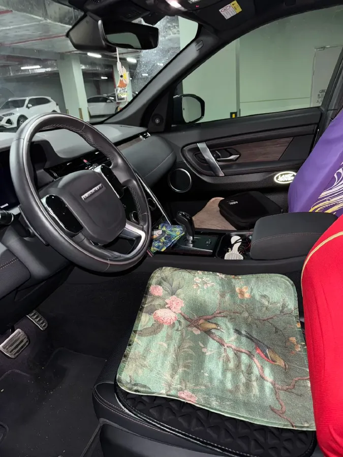 2020 Land Rover Discovery Sport 2.0T 249HP L4 9AT,autocango,china used car exporter,china ev exporter,chinese used car exporter,chinese used ev exporter