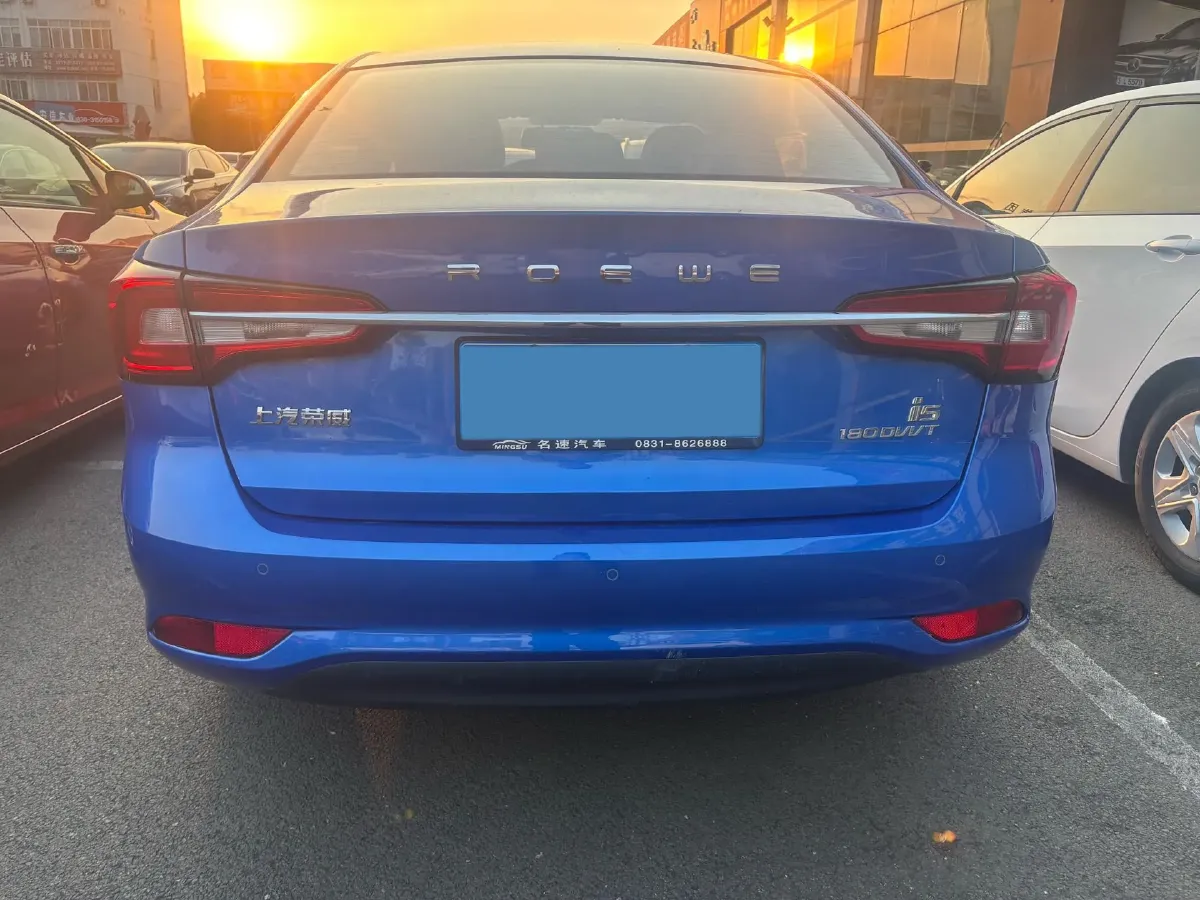 2020 Roewe i5 1.5L 120HP L4 CVT,autocango,china used car exporter,china ev exporter,chinese used car exporter,chinese used ev exporter