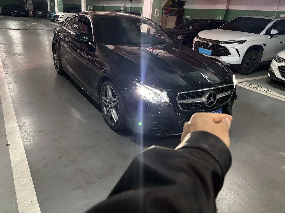 2020 Mercedes-Benz E Class 1.5T 184HP L4 9AT,autocango,china used car exporter,china ev exporter,chinese used car exporter,chinese used ev exporter