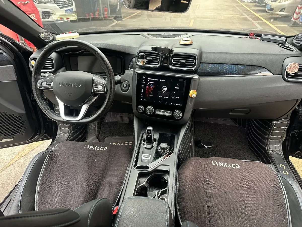 2021 LYNK&CO 03 New Energy 1.5T 180HP L3 7DCT PHEV 9.4KWH,autocango,china used car exporter,china ev exporter,chinese used car exporter,chinese used ev exporter