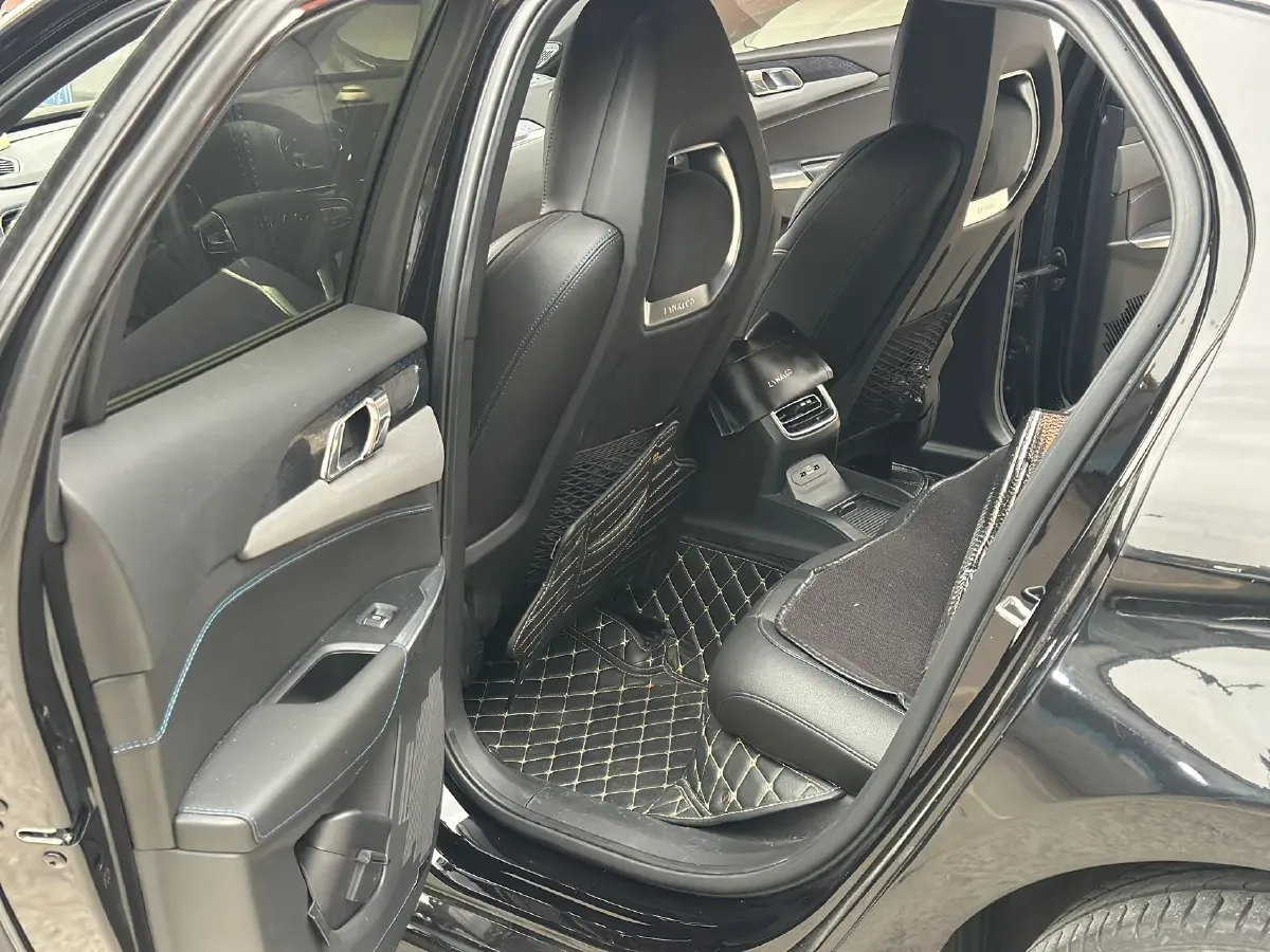 2021 LYNK&CO 03 New Energy 1.5T 180HP L3 7DCT PHEV 9.4KWH,autocango,china used car exporter,china ev exporter,chinese used car exporter,chinese used ev exporter