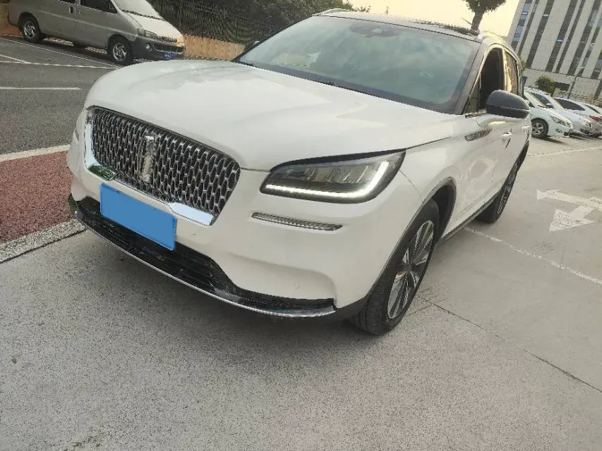 2021 Lincoln Corsair 2.0T 245HP L4 8AT,autocango,china used car exporter,china ev exporter,chinese used car exporter,chinese used ev exporter