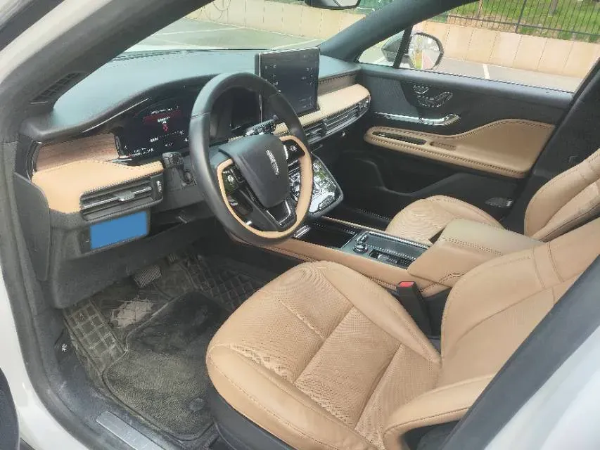 2021 Lincoln Corsair 2.0T 245HP L4 8AT,autocango,china used car exporter,china ev exporter,chinese used car exporter,chinese used ev exporter