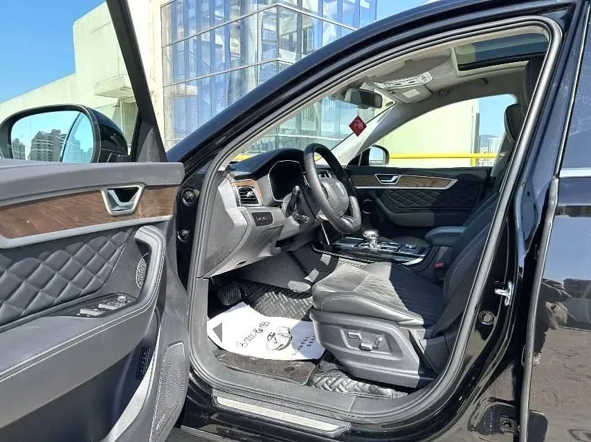 2019 HongQi HS5 2.0T 224HP L4 6AT,autocango,china used car exporter,china ev exporter,chinese used car exporter,chinese used ev exporter