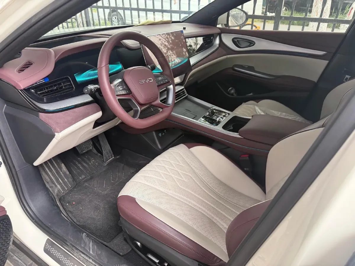 2025 BYD Seal07 DM-i 1.5L 101HP L4 E-CVT PHEV 17.6KWH,autocango,china used car exporter,china ev exporter,chinese used car exporter,chinese used ev exporter