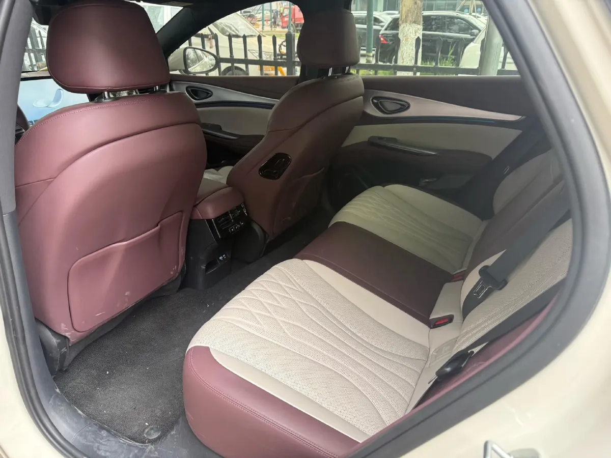 2025 BYD Seal07 DM-i 1.5L 101HP L4 E-CVT PHEV 17.6KWH,autocango,china used car exporter,china ev exporter,chinese used car exporter,chinese used ev exporter