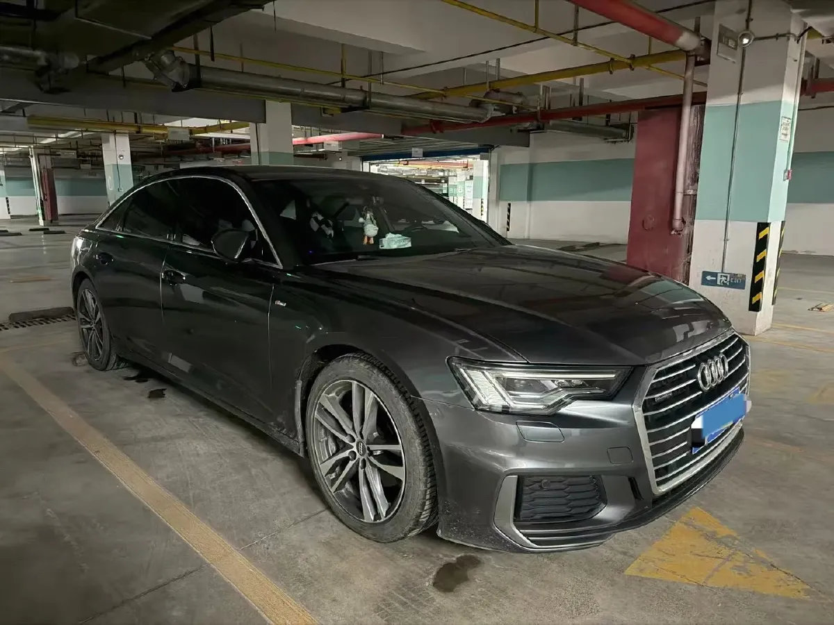 2020 Audi A6L 2.0T 190HP L4 7DCT,autocango,china used car exporter,china ev exporter,chinese used car exporter,chinese used ev exporter