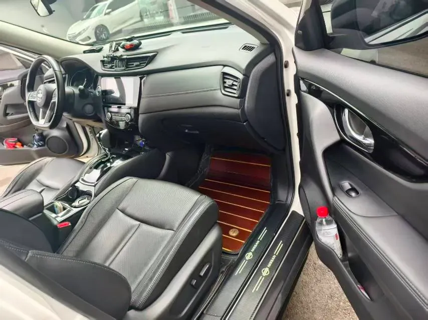 2020 Nissan X-Trail 2.0L 154HP L4 CVT,autocango,china used car exporter,china ev exporter,chinese used car exporter,chinese used ev exporter