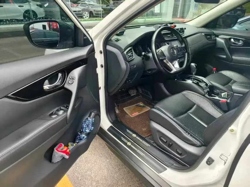 2020 Nissan X-Trail 2.0L 154HP L4 CVT,autocango,china used car exporter,china ev exporter,chinese used car exporter,chinese used ev exporter