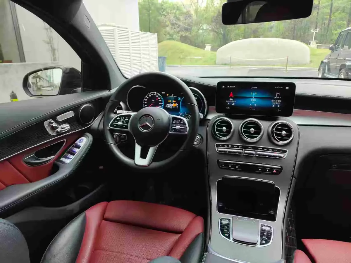 2021 Mercedes-Benz GLC Coupe 2.0T 258HP L4 9AT,autocango,china used car exporter,china ev exporter,chinese used car exporter,chinese used ev exporter