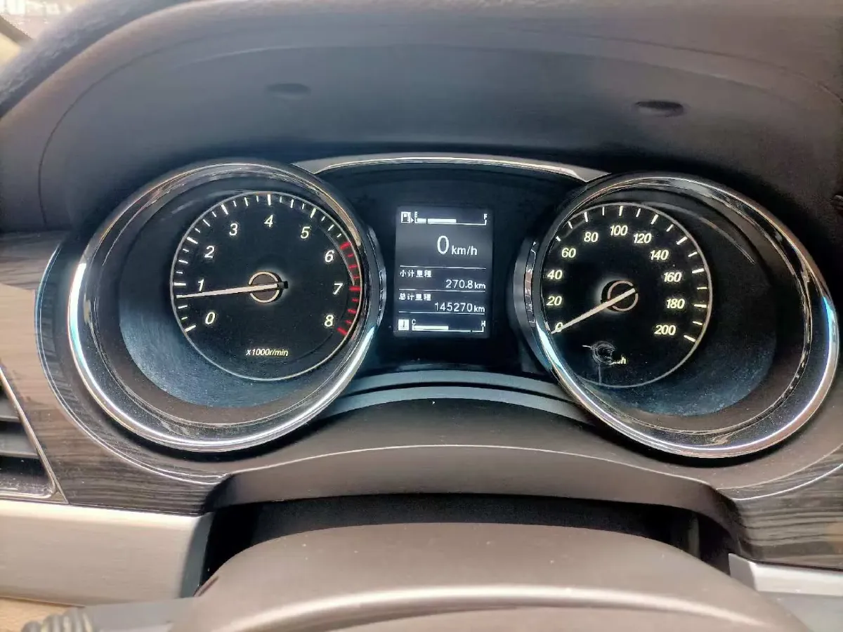 2016 BaoJun 730 1.5L 112HP L4 5MT,autocango,china used car exporter,china ev exporter,chinese used car exporter,chinese used ev exporter