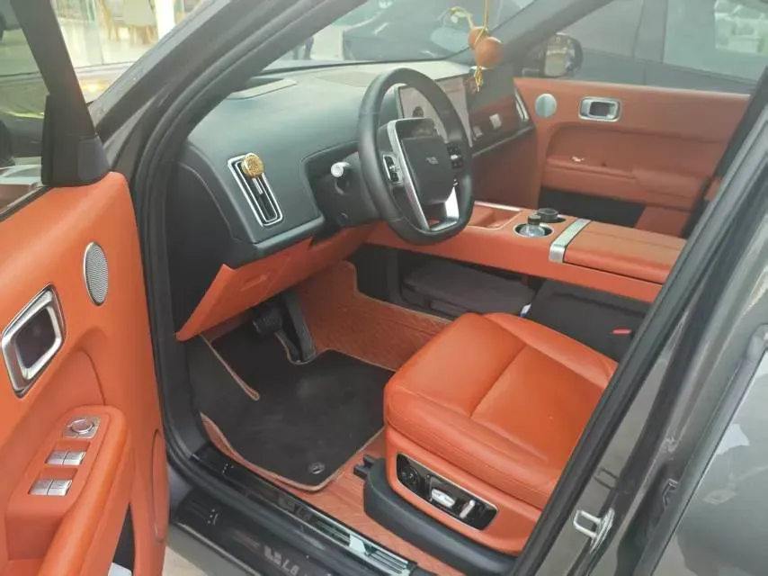 2023 Li L8 Range Extended 154HP REEV 40.9KWH,autocango,china used car exporter,china ev exporter,chinese used car exporter,chinese used ev exporter