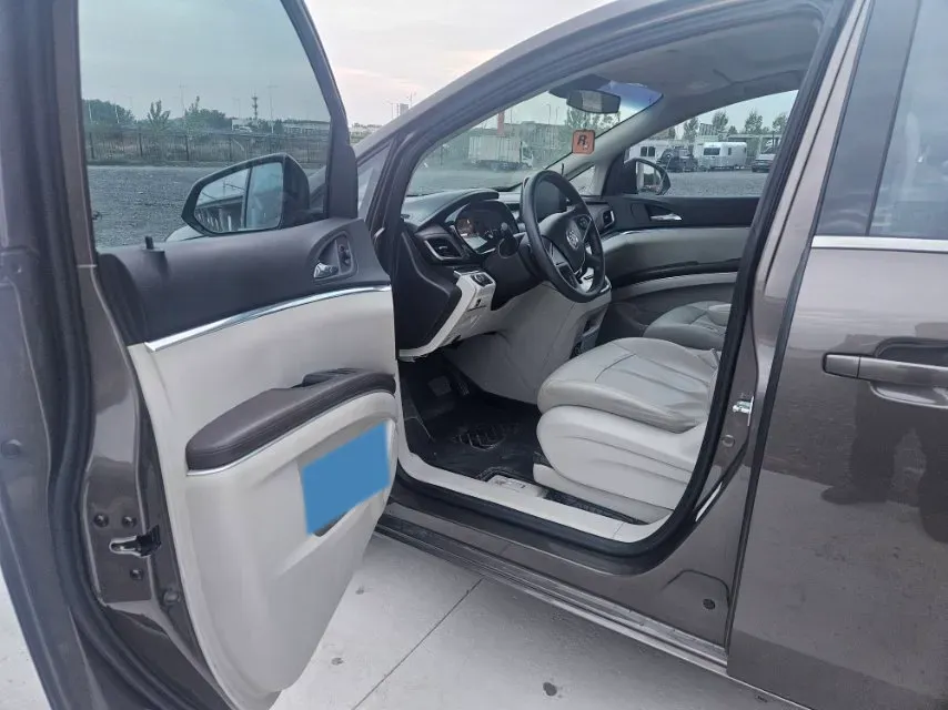 2022 Buick GL8 2.0T 237HP L4 9AT,autocango,china used car exporter,china ev exporter,chinese used car exporter,chinese used ev exporter