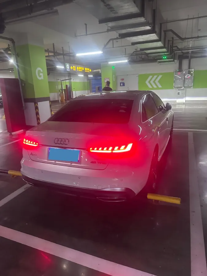 2020 Audi A4L 2.0T 190HP L4 7DCT,autocango,china used car exporter,china ev exporter,chinese used car exporter,chinese used ev exporter