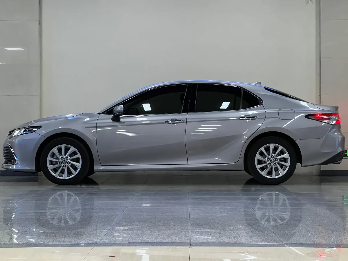 2021 Toyota Camry 2.0L 178HP L4 CVT,autocango,china used car exporter,china ev exporter,chinese used car exporter,chinese used ev exporter