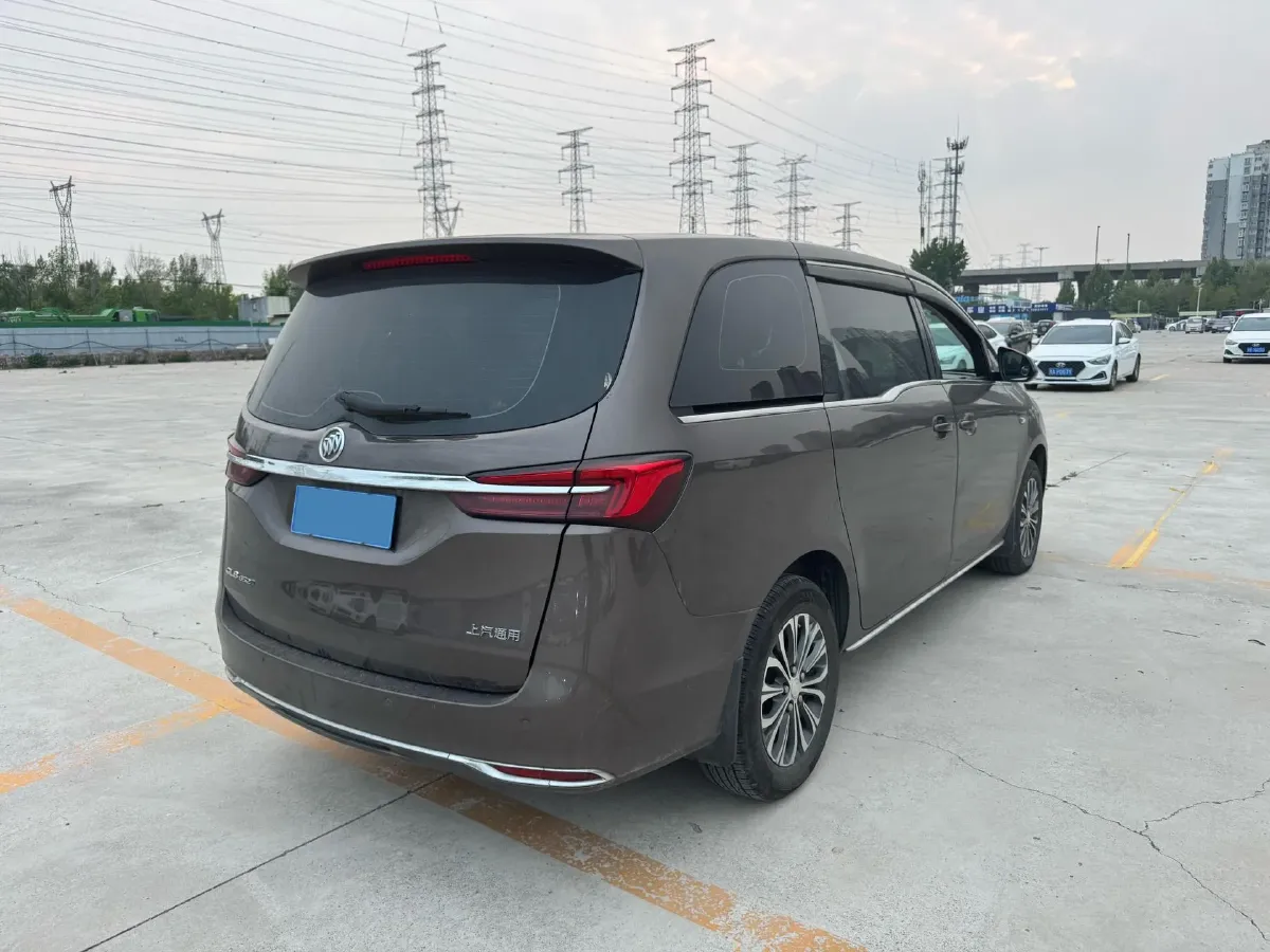 2023 Buick GL8 2.0T 237HP L4 9AT,autocango,china used car exporter,china ev exporter,chinese used car exporter,chinese used ev exporter
