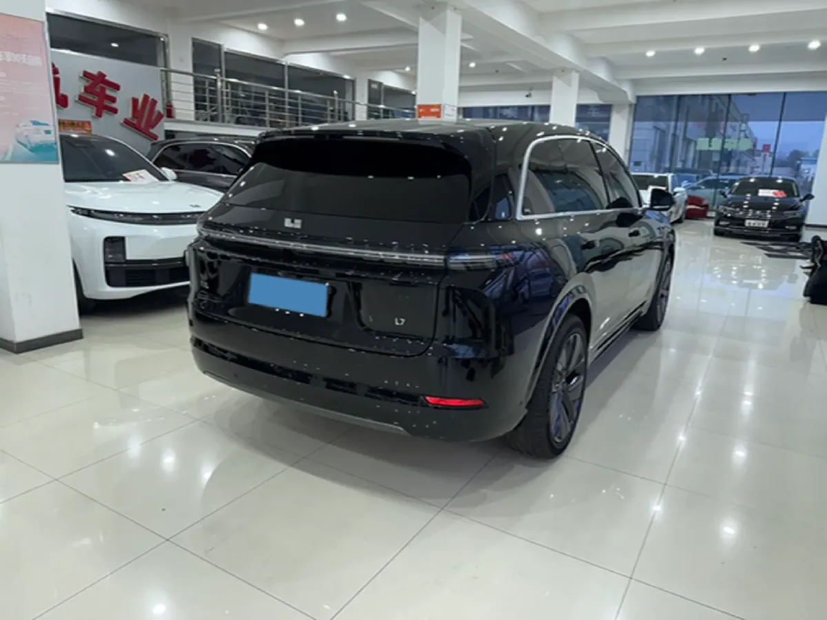 2024 Li L8 Range Extended 154HP REEV 42.8KWH,autocango,china used car exporter,china ev exporter,chinese used car exporter,chinese used ev exporter