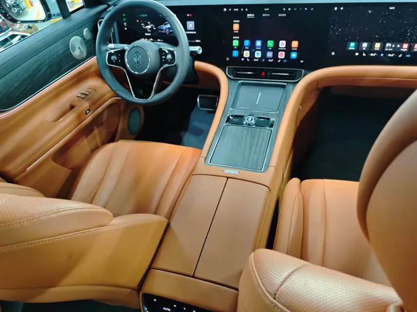 2024 AITO AITO M9 1.5T 152HP L4 REEV 42KWH,autocango,china used car exporter,china ev exporter,chinese used car exporter,chinese used ev exporter