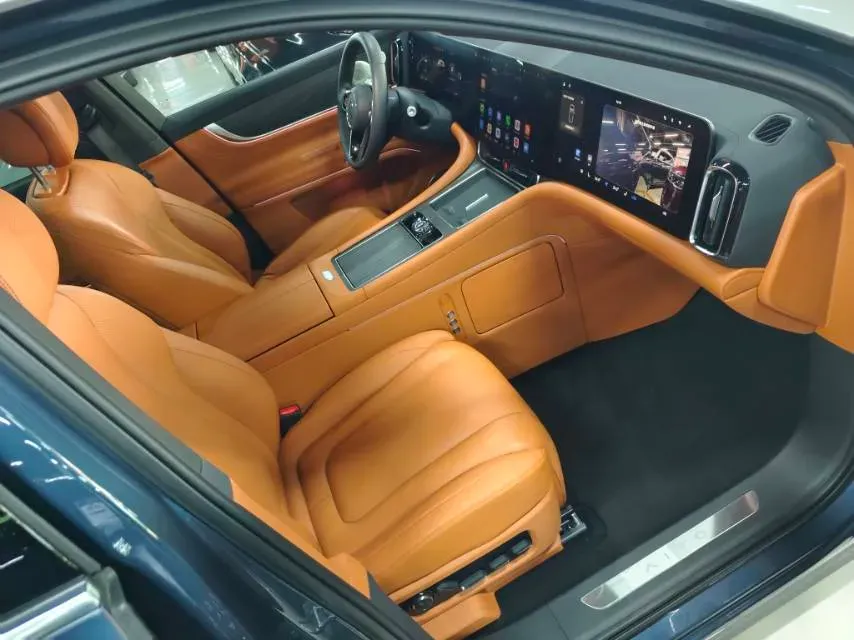 2024 AITO AITO M9 1.5T 152HP L4 REEV 42KWH,autocango,china used car exporter,china ev exporter,chinese used car exporter,chinese used ev exporter