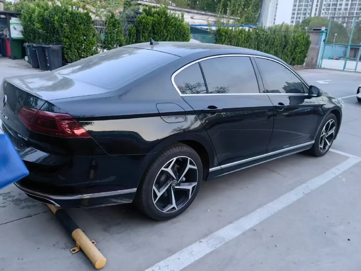 2026 Volkswagen Magotan 2.0T 220HP L4 7DCT,autocango,china used car exporter,china ev exporter,chinese used car exporter,chinese used ev exporter