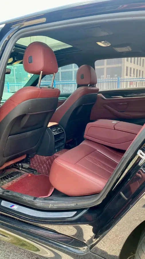 2021 BMW 5 Series 2.0T 184HP L4 8AT,autocango,china used car exporter,china ev exporter,chinese used car exporter,chinese used ev exporter