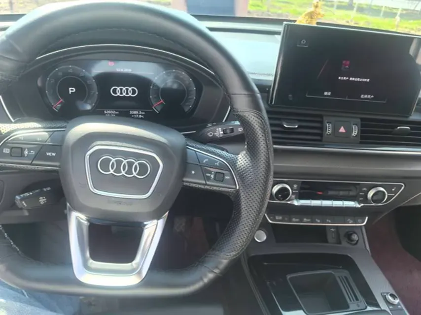 2022 Audi Q5L 2.0T 190HP L4 7DCT,autocango,china used car exporter,china ev exporter,chinese used car exporter,chinese used ev exporter