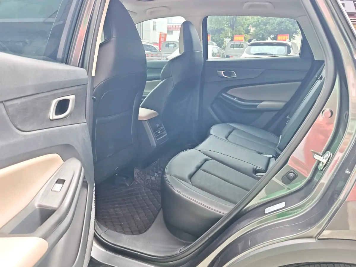 2022 ChangAn CS55 Plus 1.5T 180HP L4 7DCT,autocango,china used car exporter,china ev exporter,chinese used car exporter,chinese used ev exporter