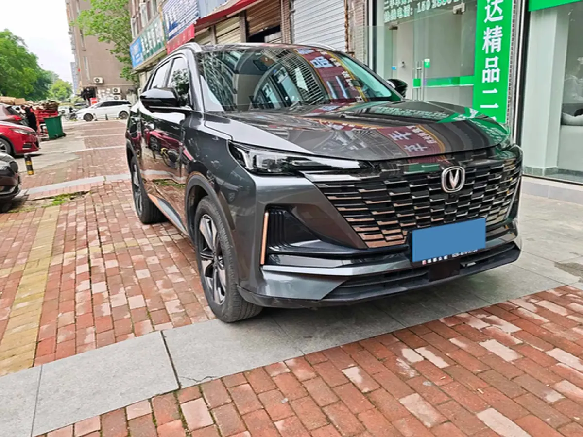 2022 ChangAn CS55 Plus 1.5T 180HP L4 7DCT,autocango,china used car exporter,china ev exporter,chinese used car exporter,chinese used ev exporter