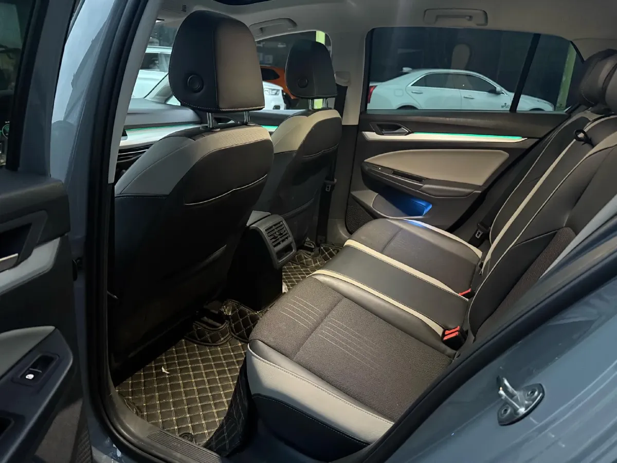 2021 Volkswagen Golf 1.4T 150HP L4 7DCT,autocango,china used car exporter,china ev exporter,chinese used car exporter,chinese used ev exporter