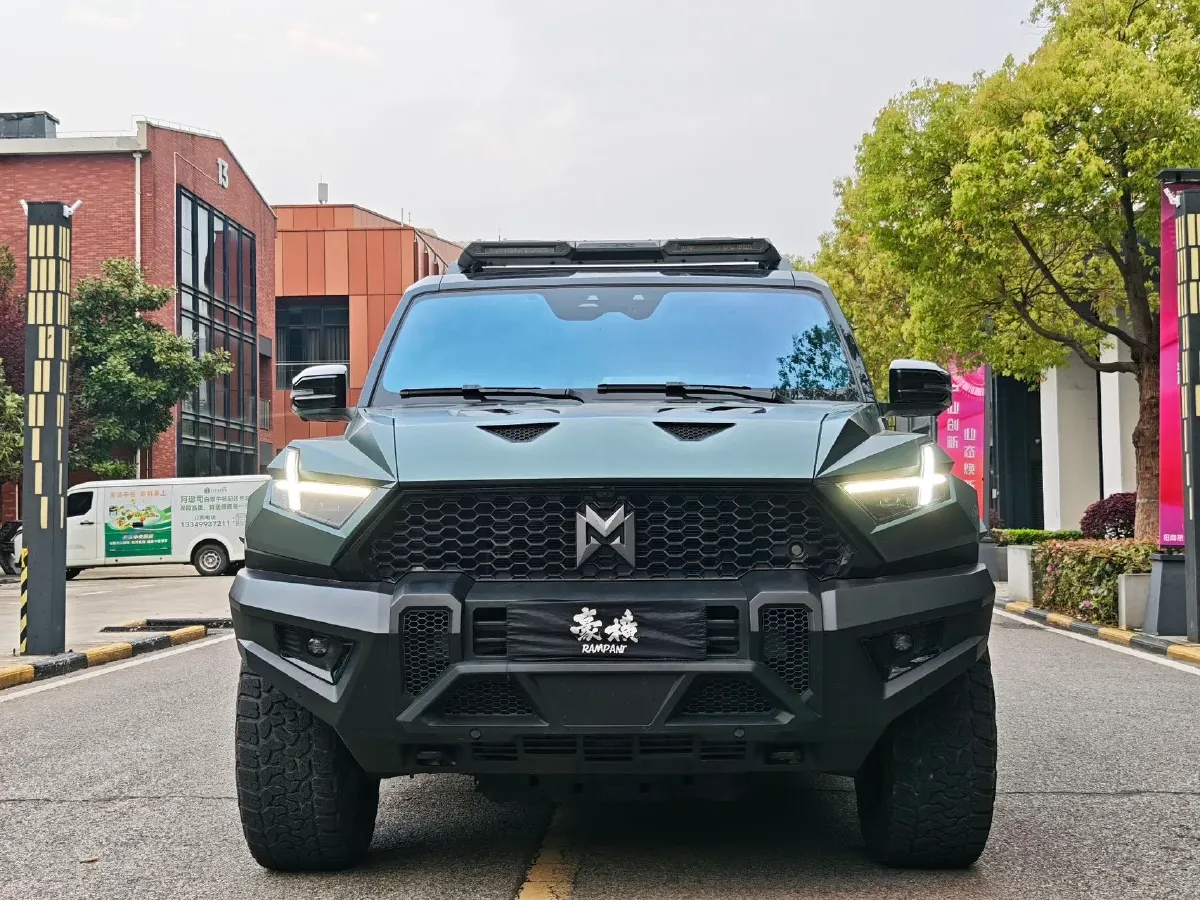 2023 M Hero 917 REEV 197HP 2AT REEV 65.8KWH,autocango,china used car exporter,china ev exporter,chinese used car exporter,chinese used ev exporter