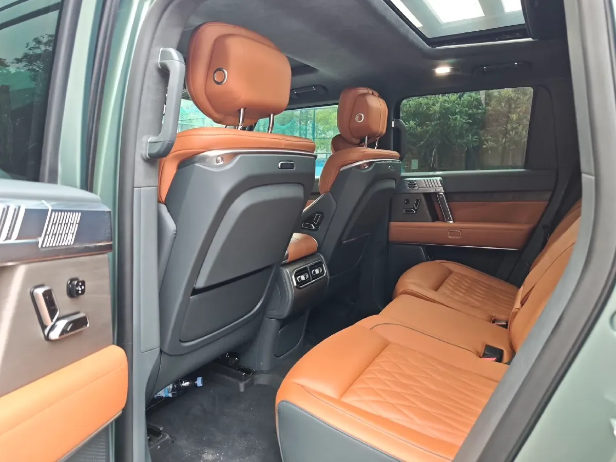 2023 M Hero 917 REEV 197HP 2AT REEV 65.8KWH,autocango,china used car exporter,china ev exporter,chinese used car exporter,chinese used ev exporter