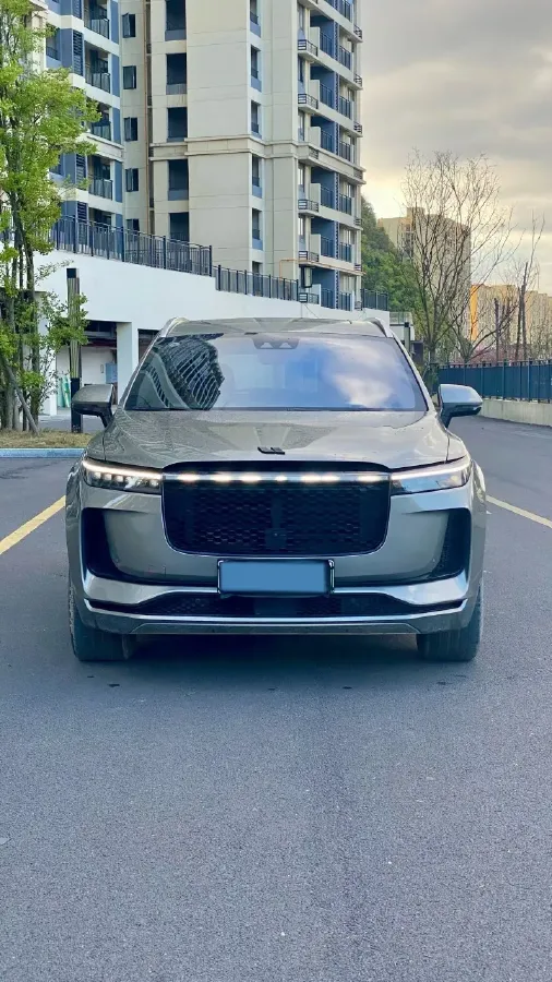 2020 Li ONE Range Extended 131HP REEV 40.5KWH,autocango,china used car exporter,china ev exporter,chinese used car exporter,chinese used ev exporter