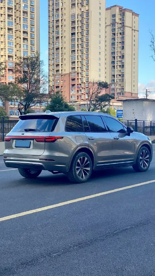2020 Li ONE Range Extended 131HP REEV 40.5KWH,autocango,china used car exporter,china ev exporter,chinese used car exporter,chinese used ev exporter