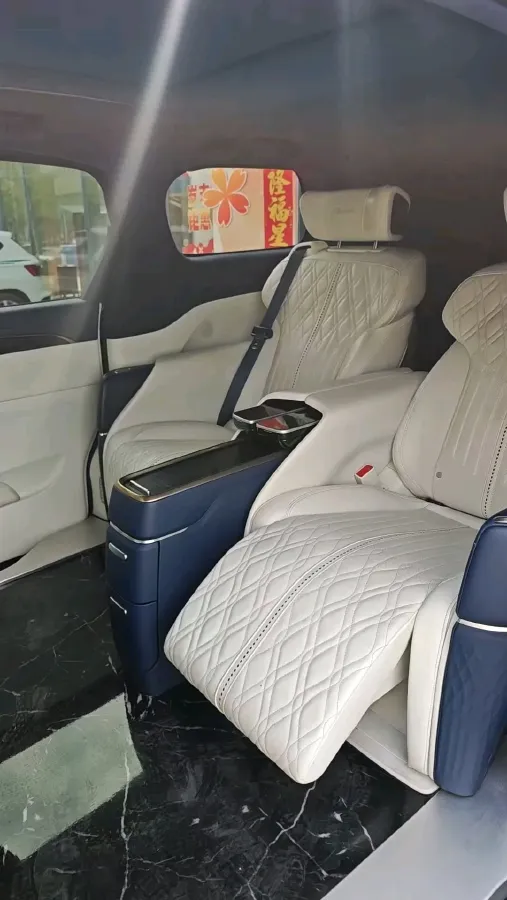 2020 Buick GL8 2.0T 237HP L4 9AT,autocango,china used car exporter,china ev exporter,chinese used car exporter,chinese used ev exporter