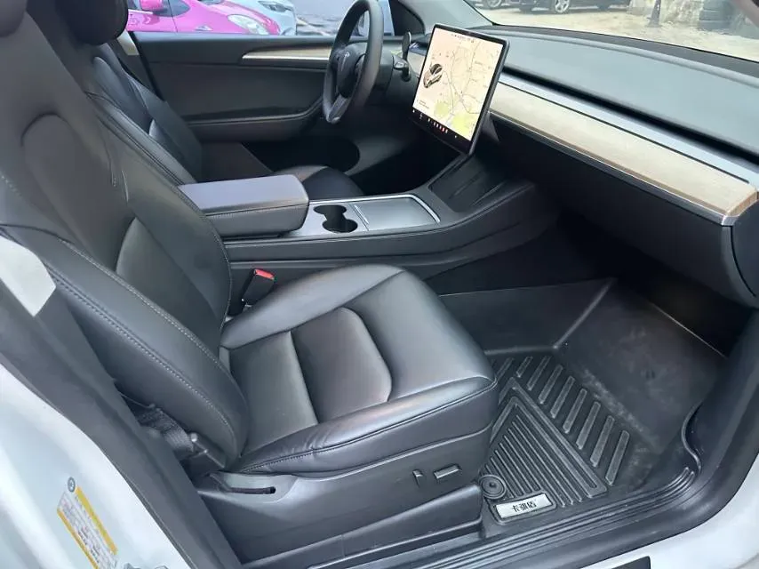 2021 MINI COUNTRYMAN 1.5T 136HP L3 8AT,autocango,china used car exporter,china ev exporter,chinese used car exporter,chinese used ev exporter