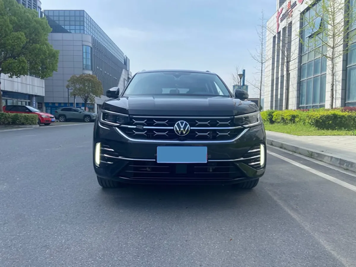 2023 Volkswagen Tayron 2.0T 220HP L4 7DCT,autocango,china used car exporter,china ev exporter,chinese used car exporter,chinese used ev exporter