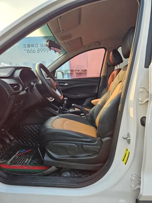 2018 WuLing HongGuang S3 1.5L 112HP L4 6MT,autocango,china used car exporter,china ev exporter,chinese used car exporter,chinese used ev exporter