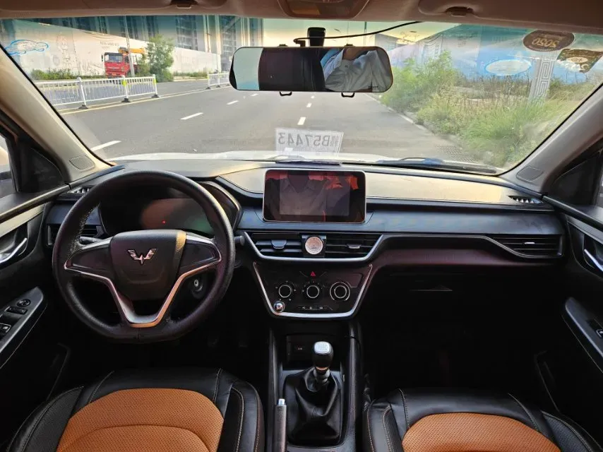 2018 WuLing HongGuang S3 1.5L 112HP L4 6MT,autocango,china used car exporter,china ev exporter,chinese used car exporter,chinese used ev exporter