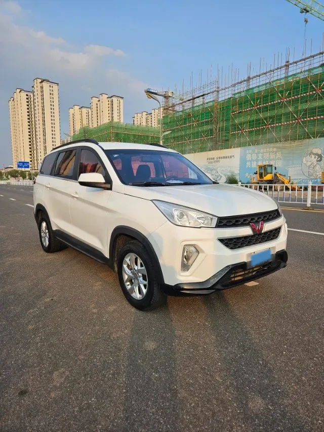 2018 WuLing HongGuang S3 1.5L 112HP L4 6MT,autocango,china used car exporter,china ev exporter,chinese used car exporter,chinese used ev exporter