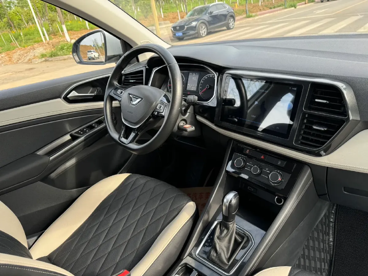 2022 Jetta VS5 1.4T 150HP L4 6AT,autocango,china used car exporter,china ev exporter,chinese used car exporter,chinese used ev exporter