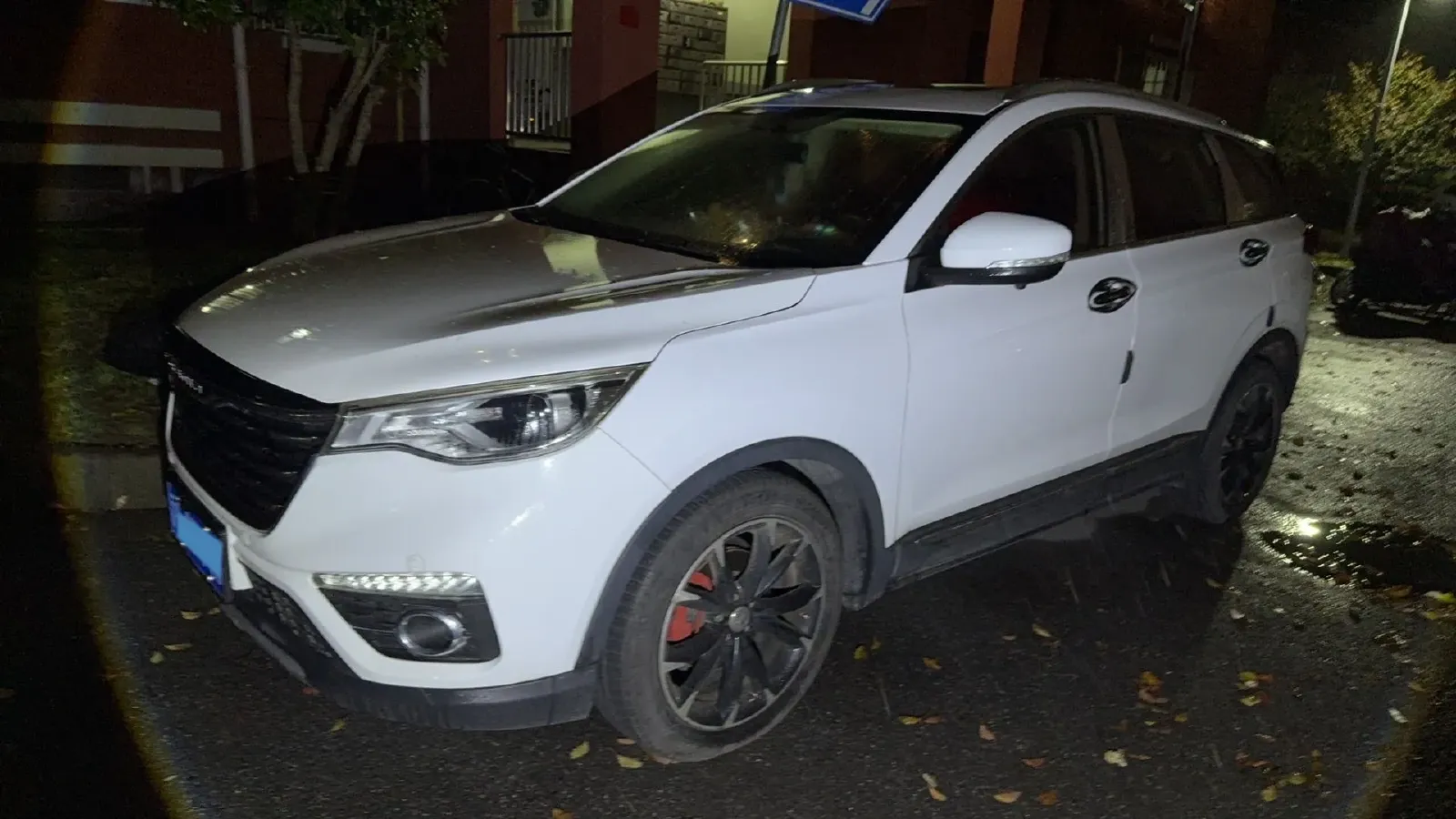 2018 FAW Senia R9 1.2T 143HP L4 5MT,autocango,china used car exporter,china ev exporter,chinese used car exporter,chinese used ev exporter