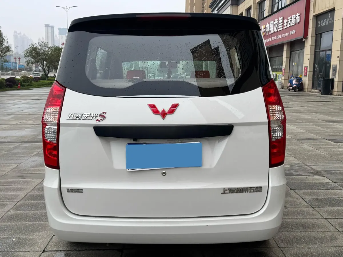 2021 WuLing HongGuang 1.5L 99HP L4 6MT,autocango,china used car exporter,china ev exporter,chinese used car exporter,chinese used ev exporter
