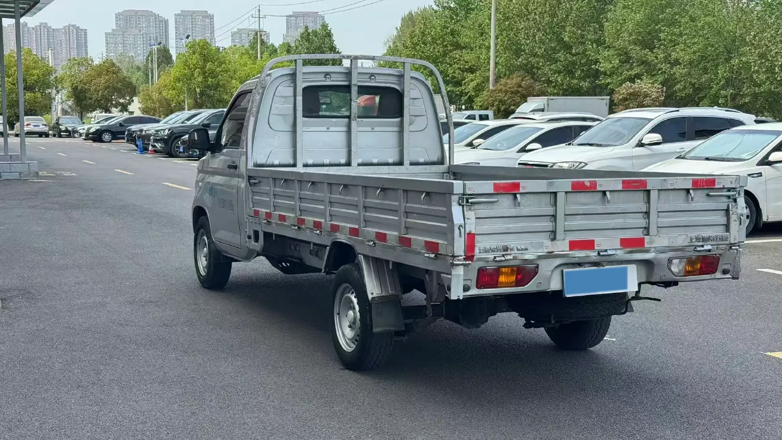 2022 WuLing RongGuang New Truck 1.5L 102HP L4 5MT,autocango,china used car exporter,china ev exporter,chinese used car exporter,chinese used ev exporter