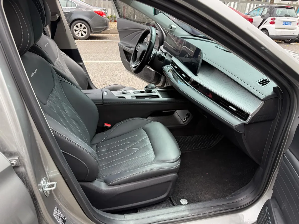 2022 Chery Arrizo 8 1.6T 197HP L4 7DCT,autocango,china used car exporter,china ev exporter,chinese used car exporter,chinese used ev exporter